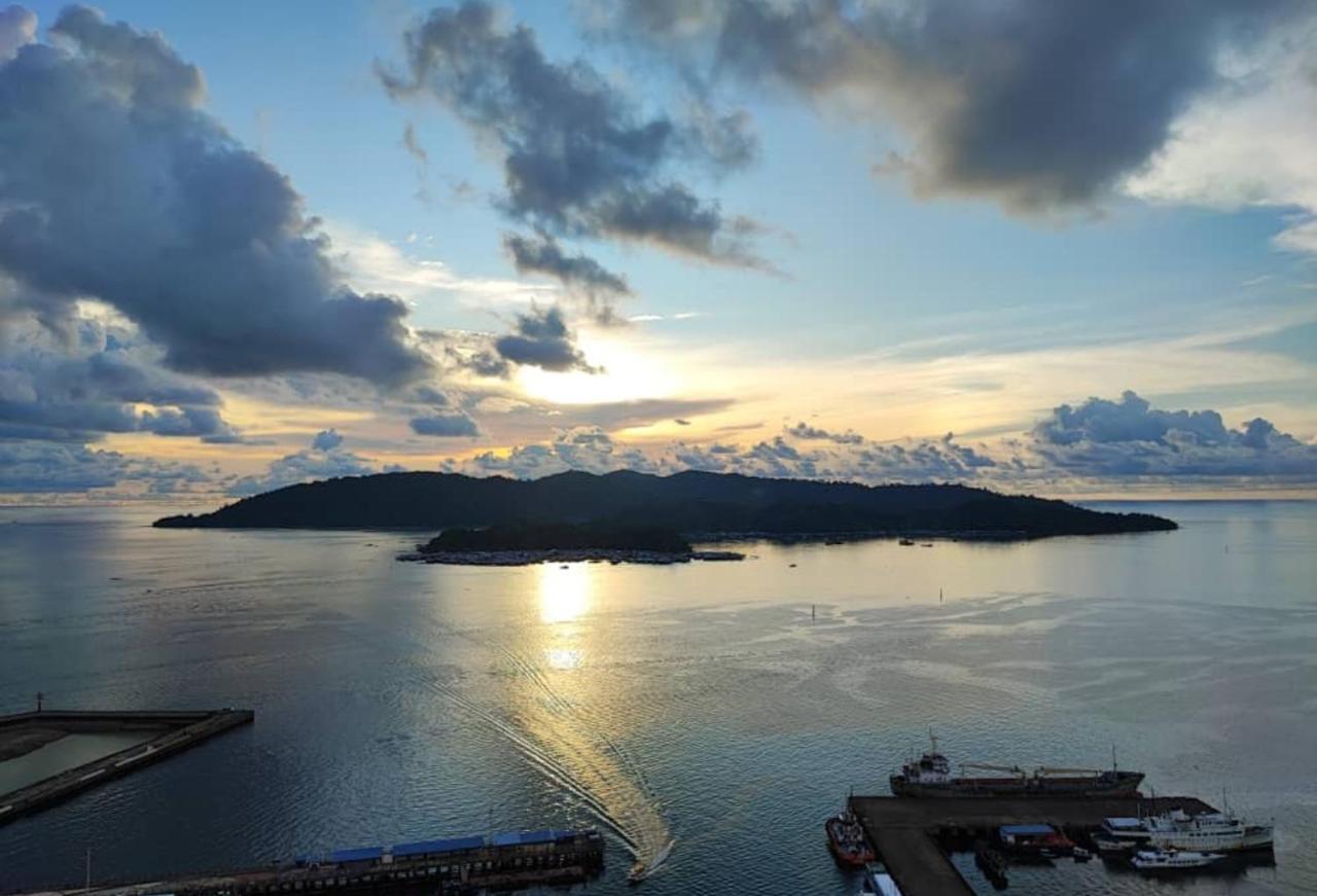 מלון קוטה קינבלו Jesselton Quay Sea View מראה חיצוני תמונה