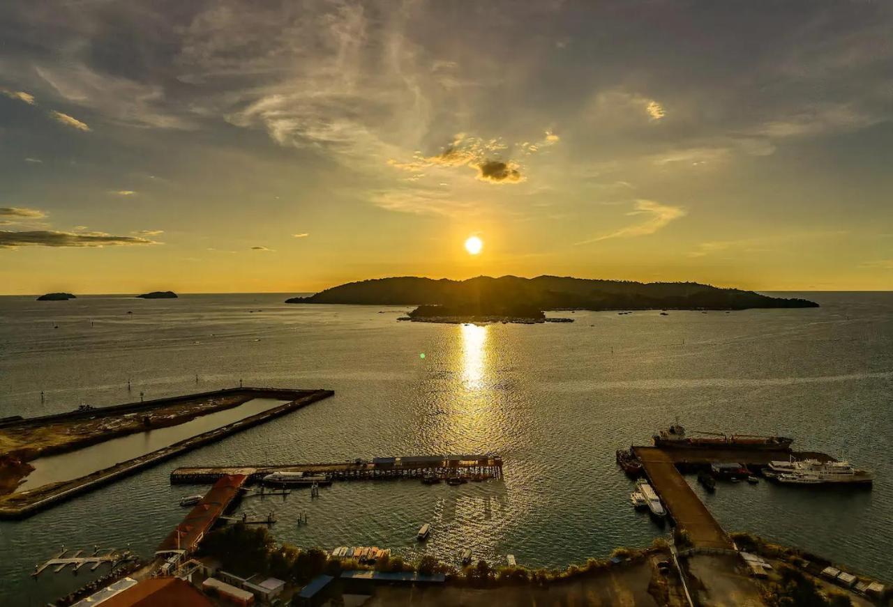 מלון קוטה קינבלו Jesselton Quay Sea View מראה חיצוני תמונה